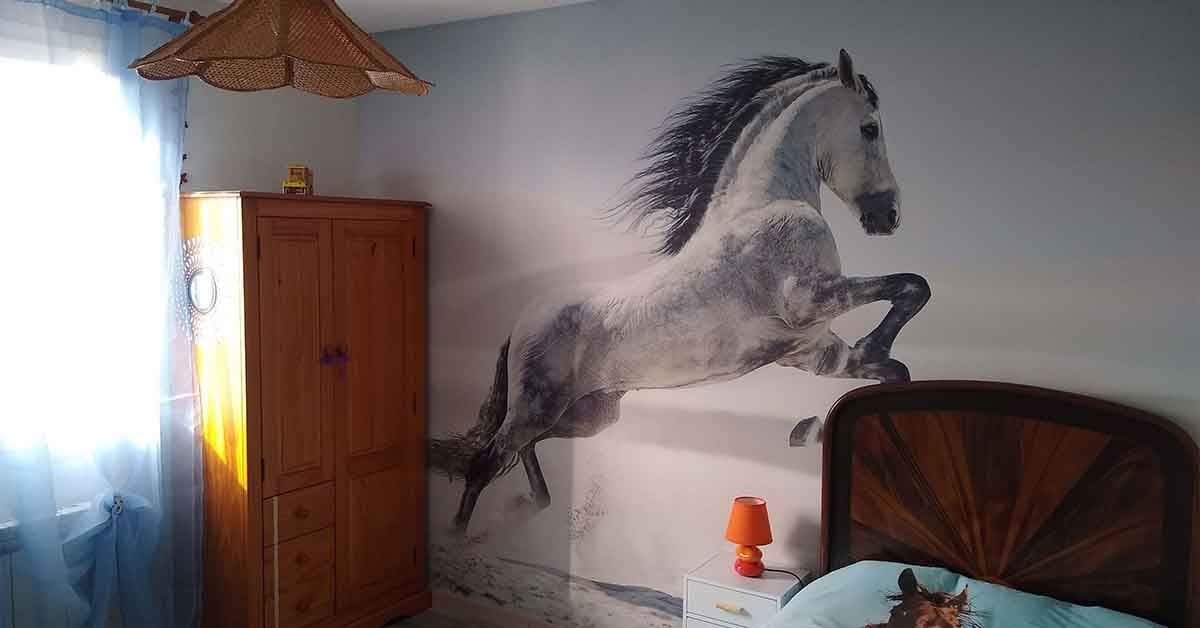 Wallpaper with horses