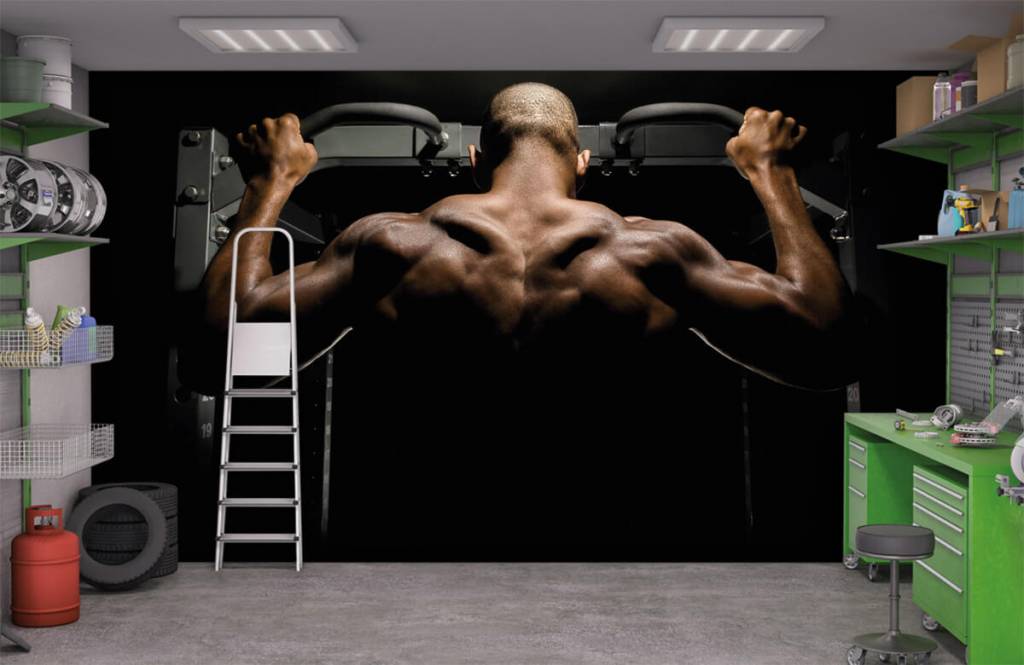 Fitness - Man with a muscular back - Garage 9