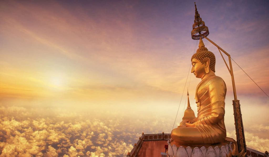Boeddha op de Wat Tham Seua berg