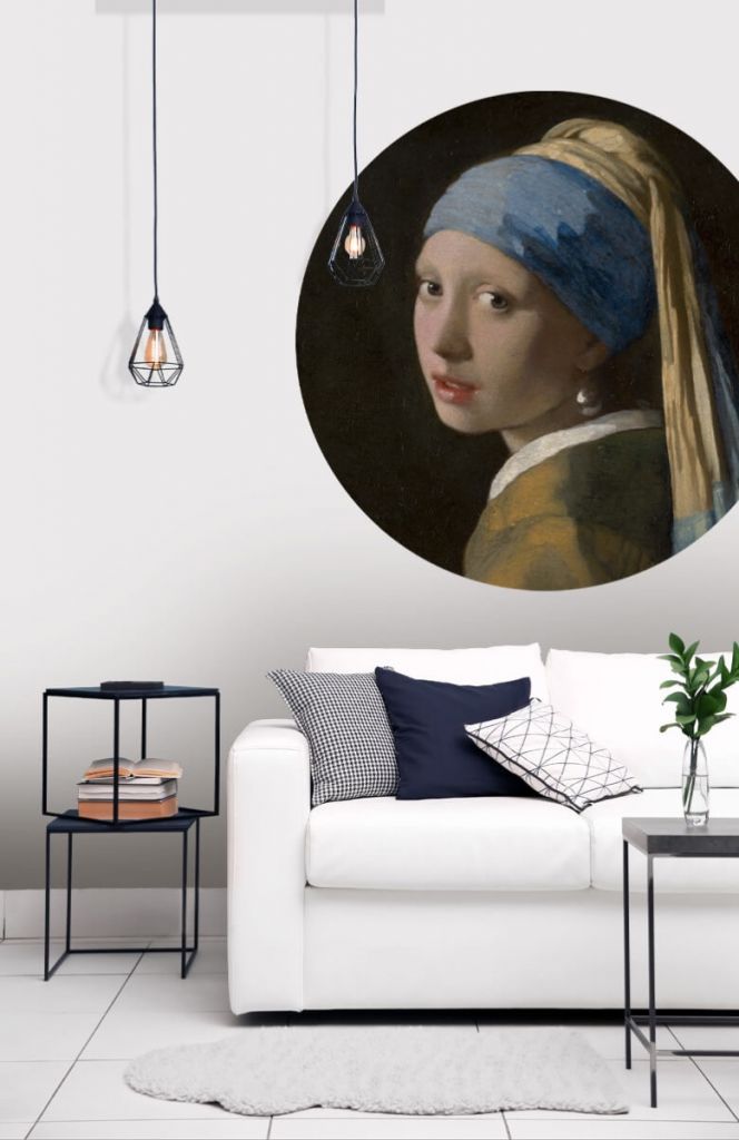 Wallpaper circle girl with the pearl
