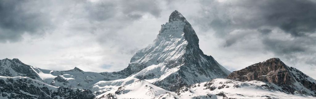 Puntige bergtop