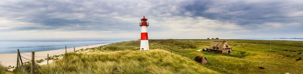 Lighthouse in the dunes