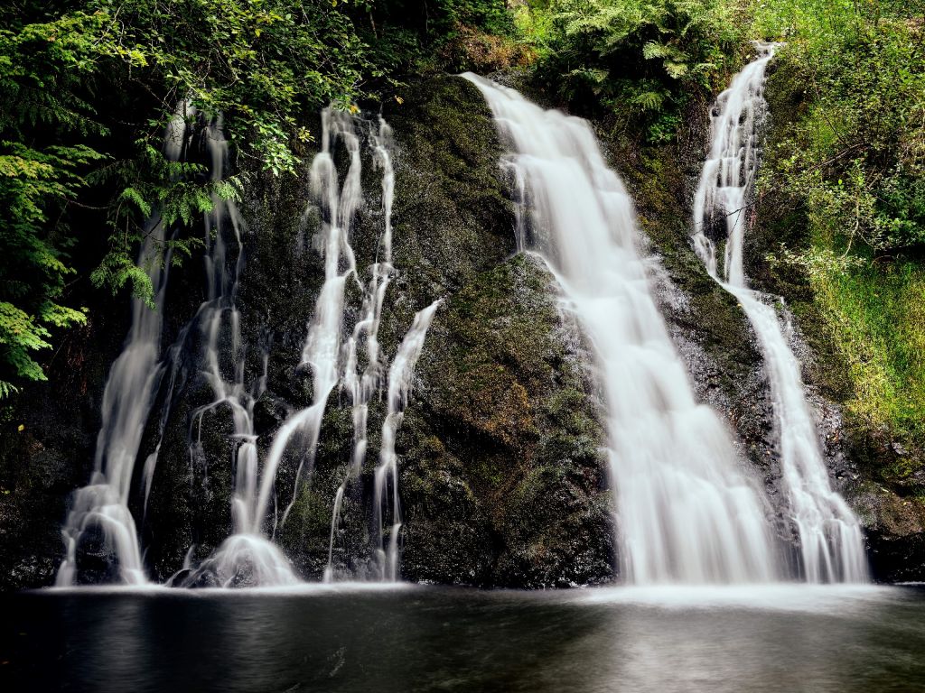 Waterfall with 4 streams