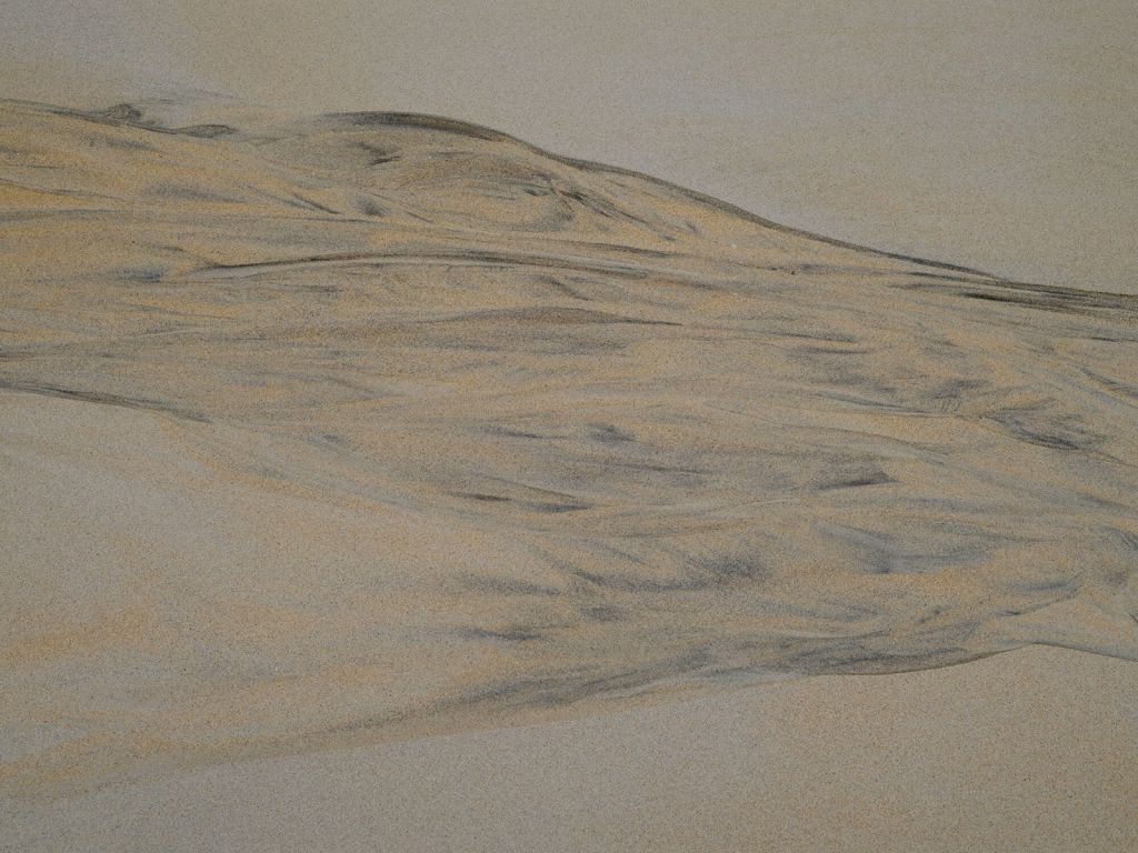 Waved sand