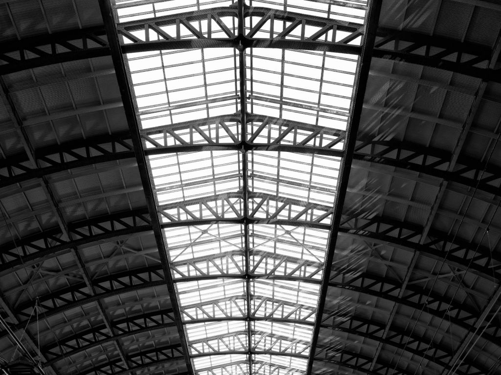 Roof station hall