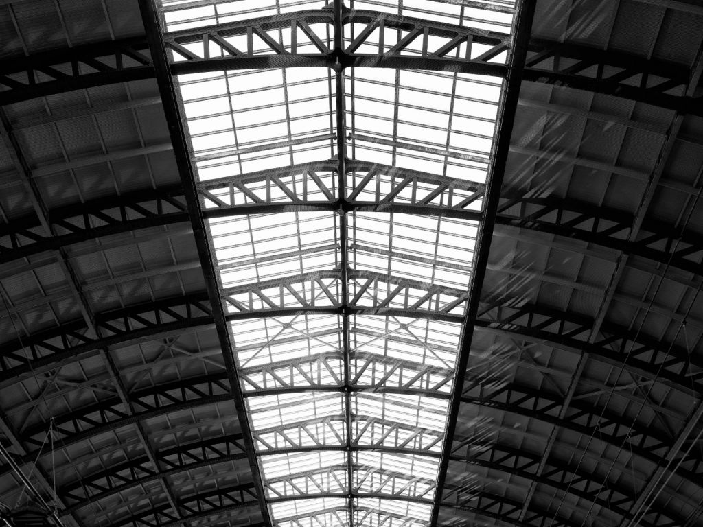 Roof station hall