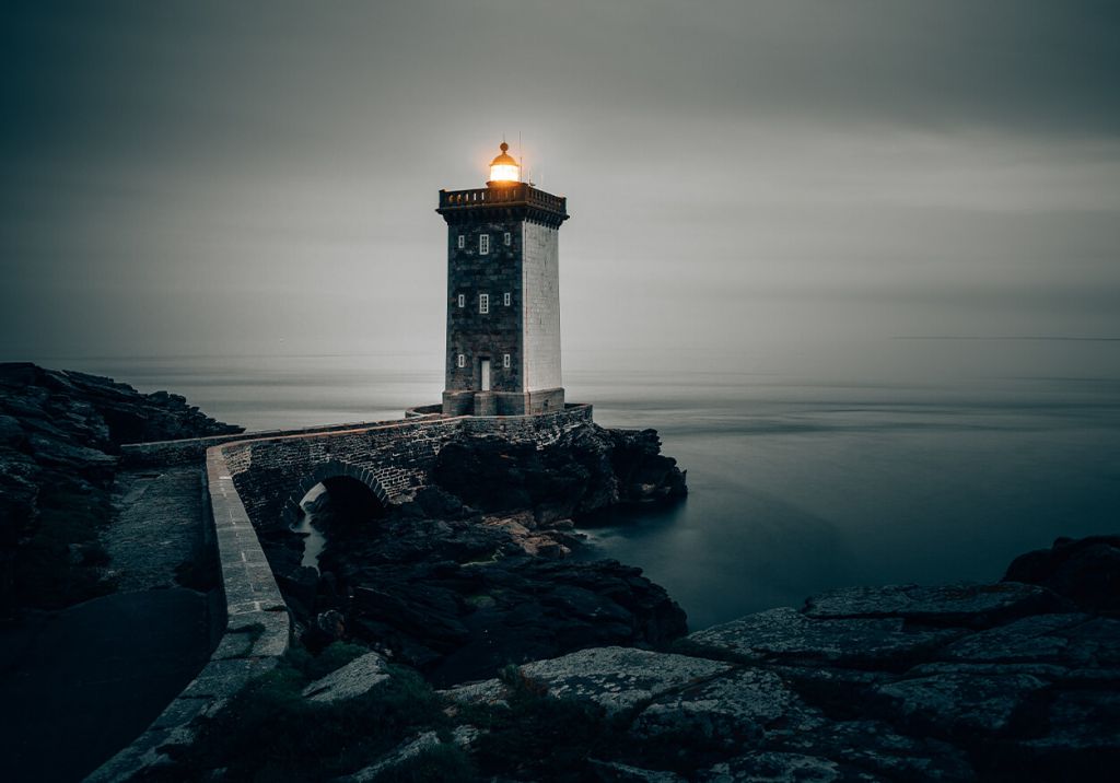 Luminous lighthouse