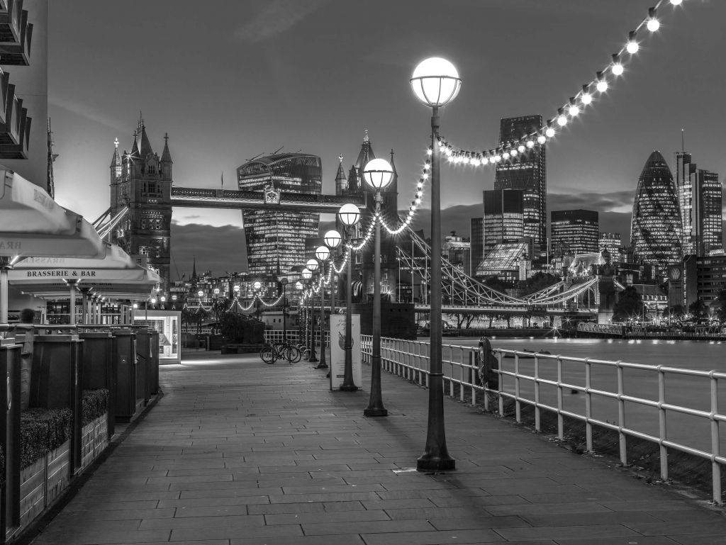 The road to Tower Bridge