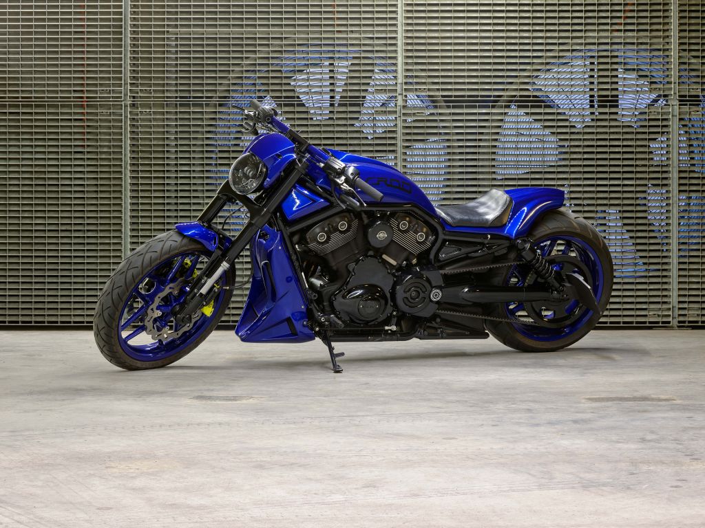 Engine with V-twin