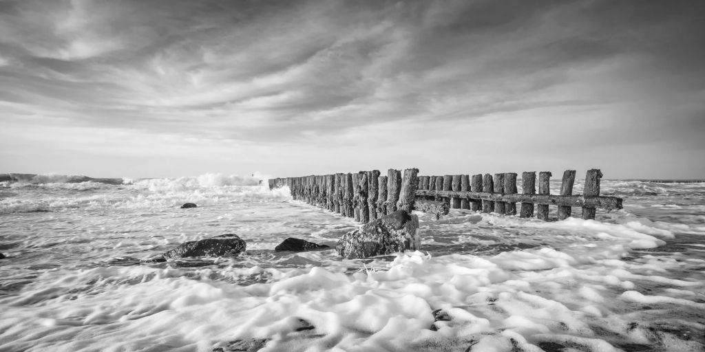 Foaming sea in black and white