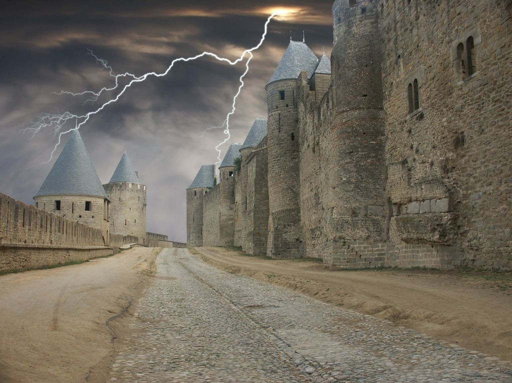 Storm at Castle