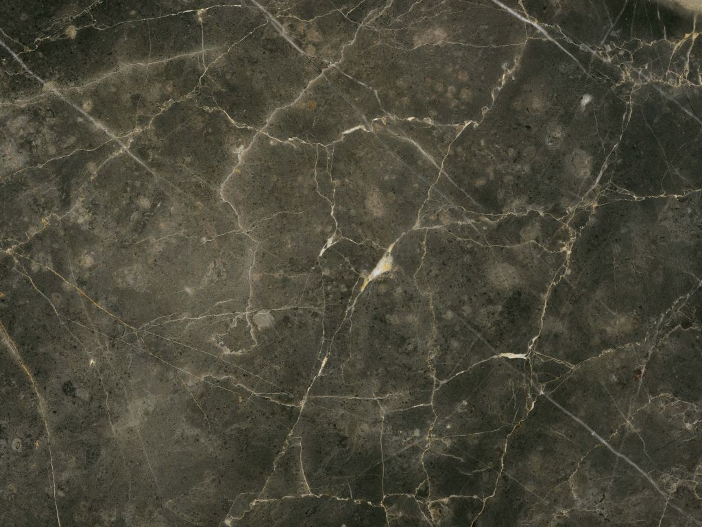 Marble with coarse structure
