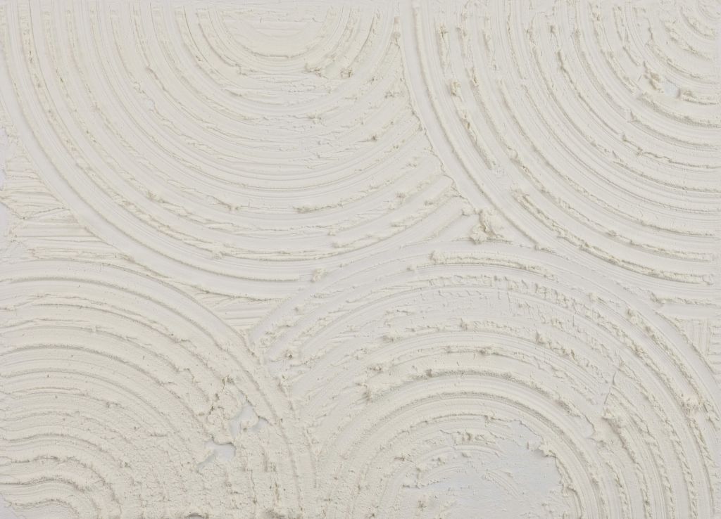 Zen circles coarse structure in off white