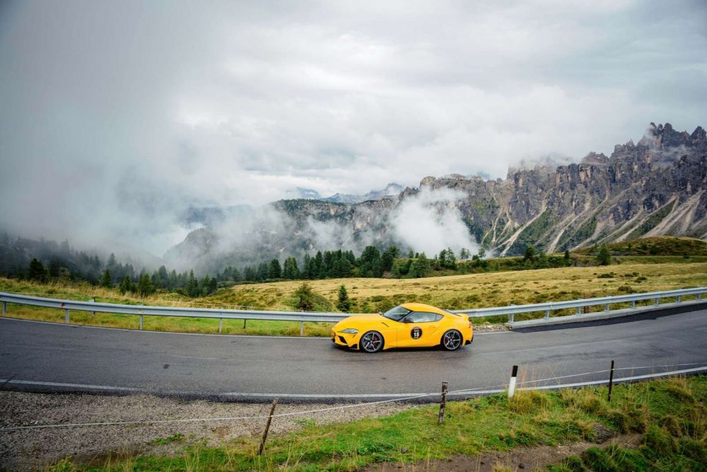 Sports cars in the Dolomites