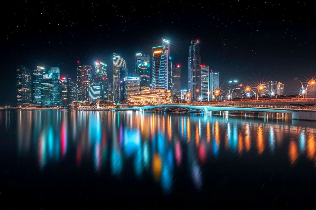 Light reflections on modern skyline