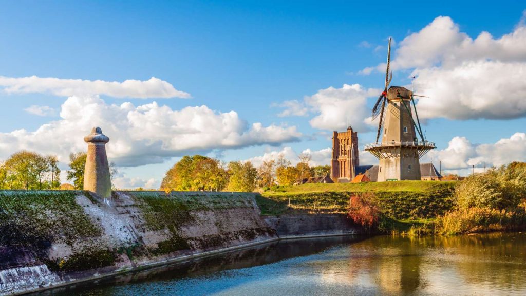 Woudrichem in de herfst