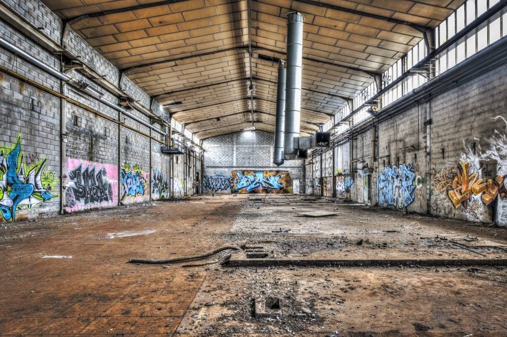 Buildings - Old abandoned factory hall - Teenage room