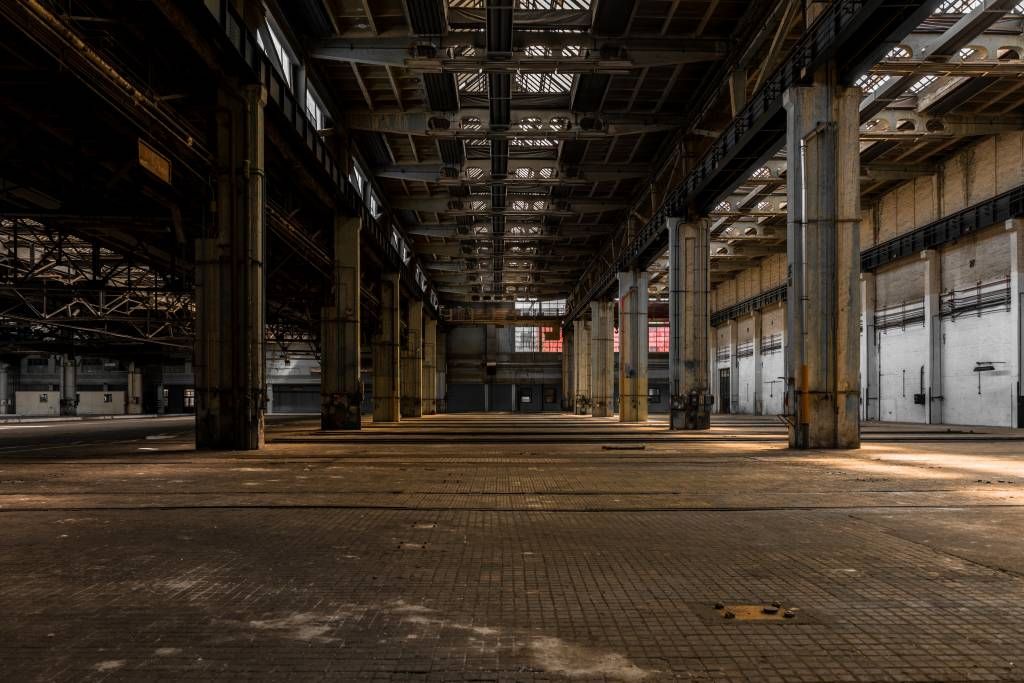 Buildings - An abandoned hall - Teenage room