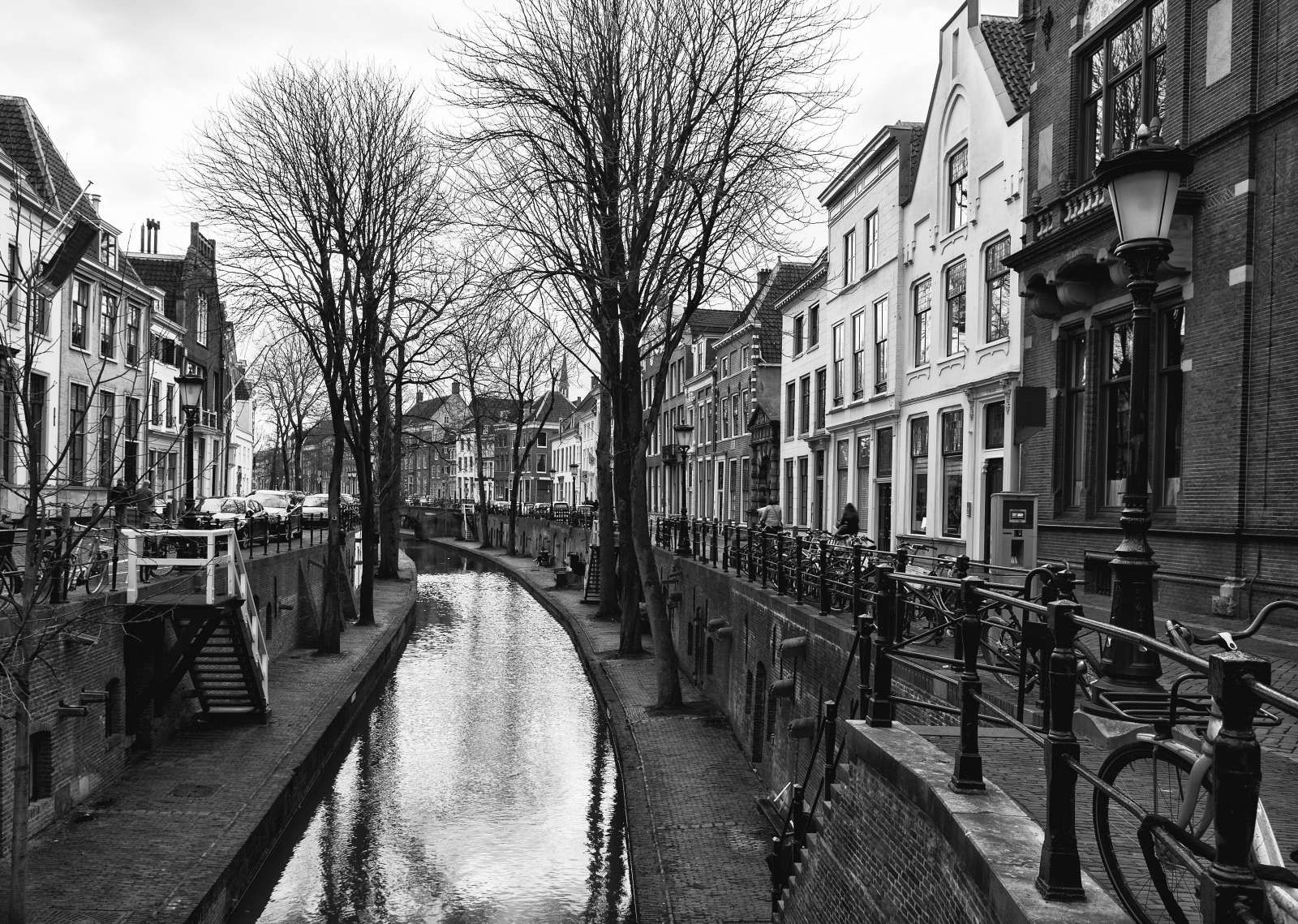 Utrechtse gracht in zwart-wit