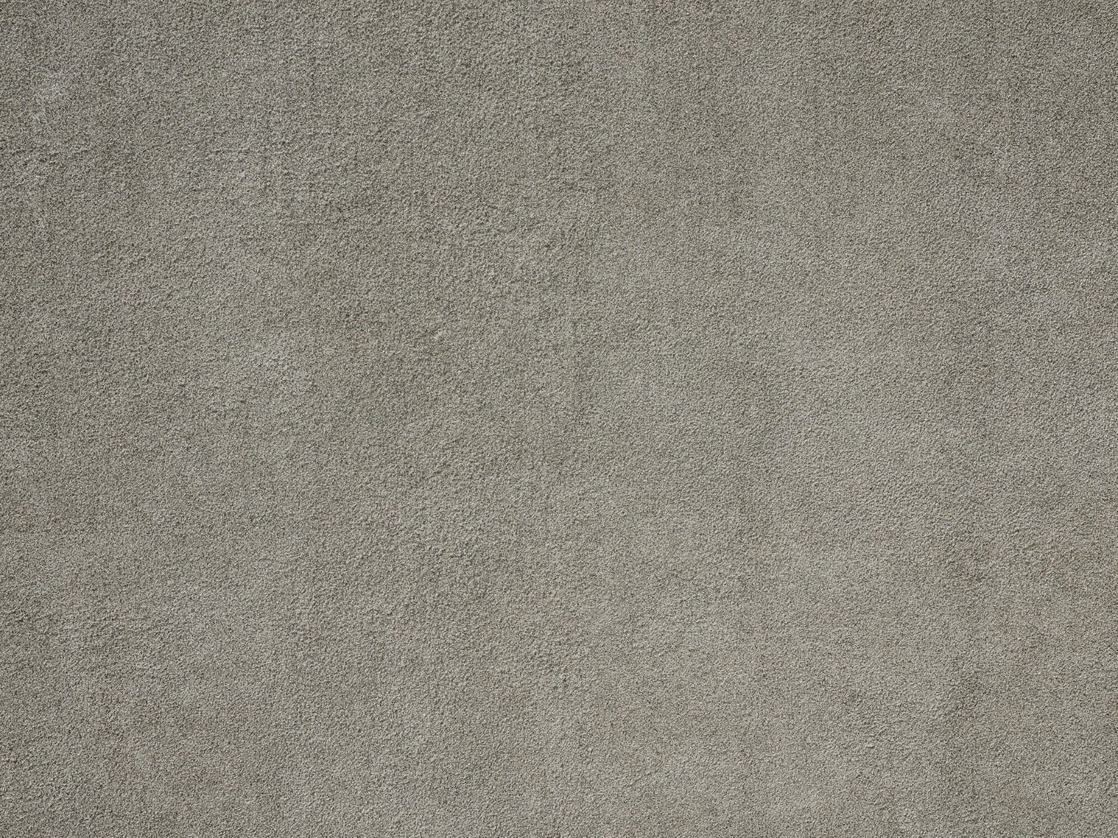 Concrete wall with fine stones