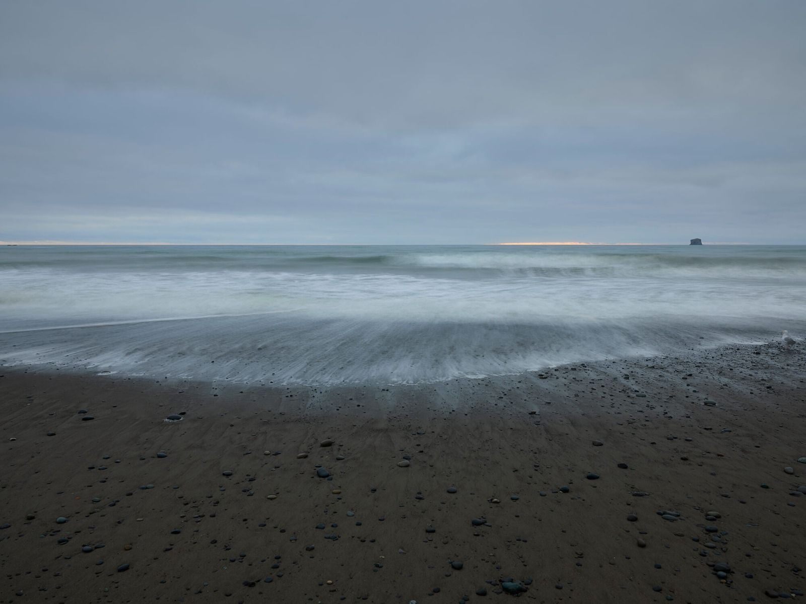 Golven aan het strand