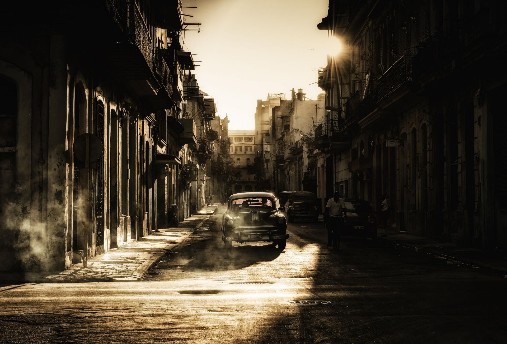 Mystic morning in Havana main product photo