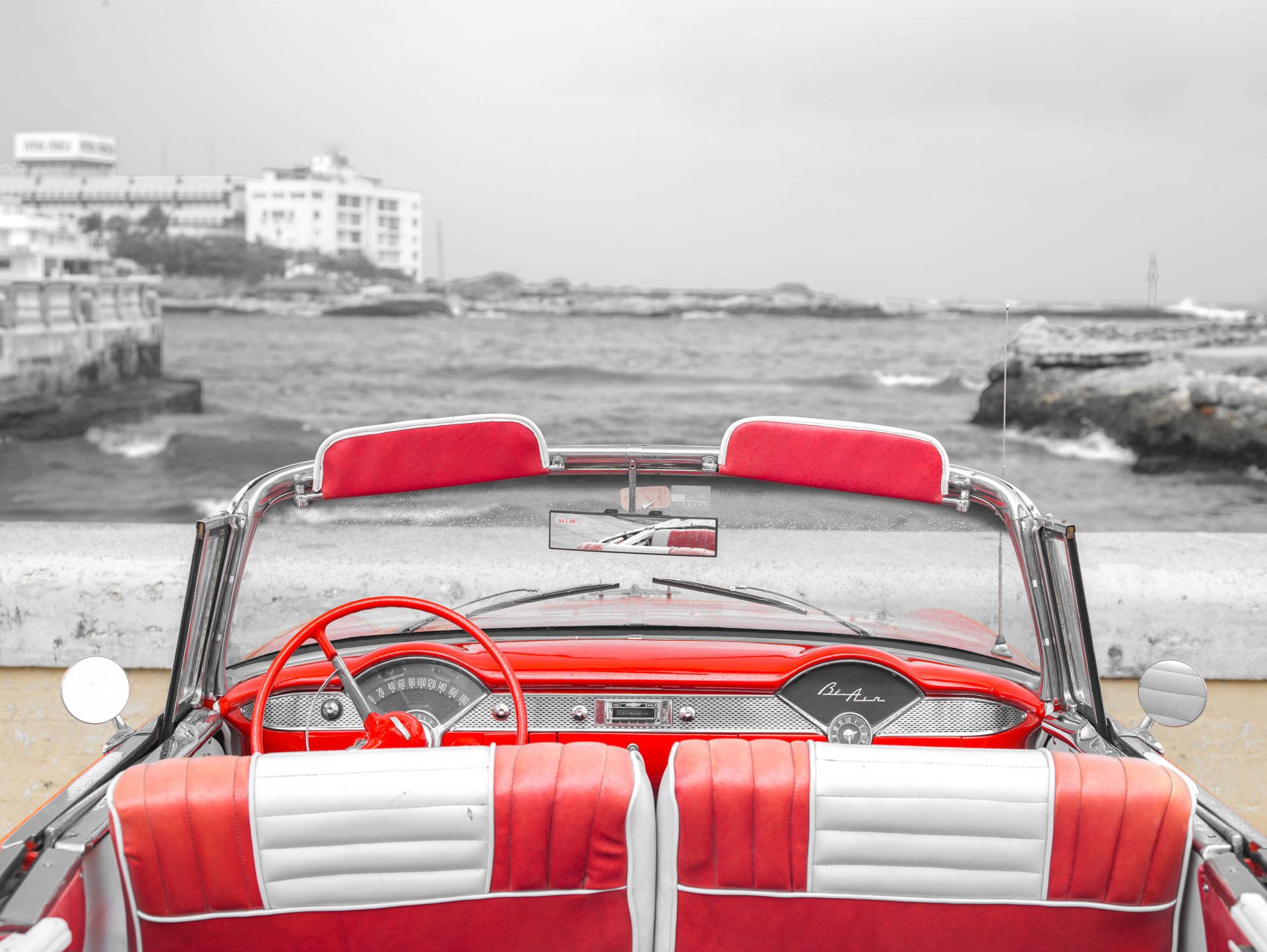 Car in the harbour main product photo