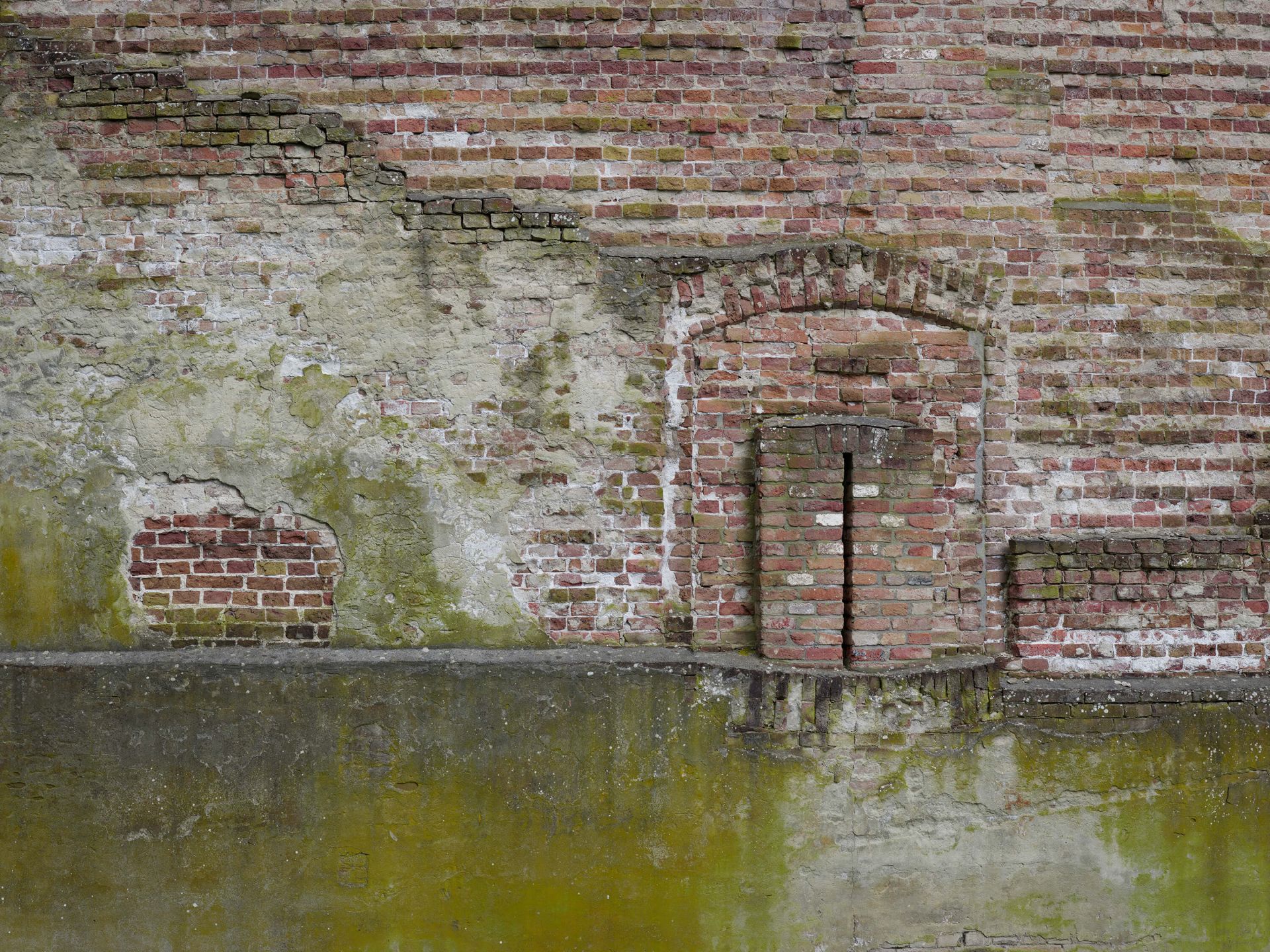 Old restored wall main product photo