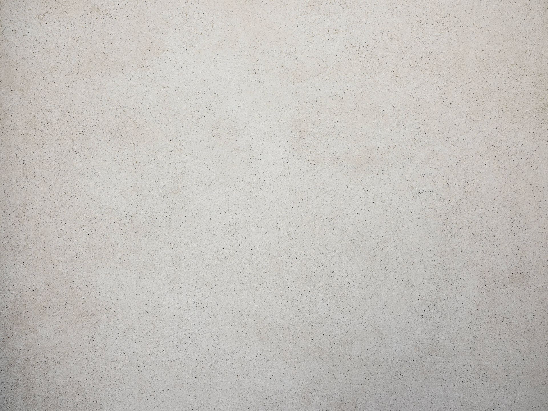 Concrete structure with fine stones