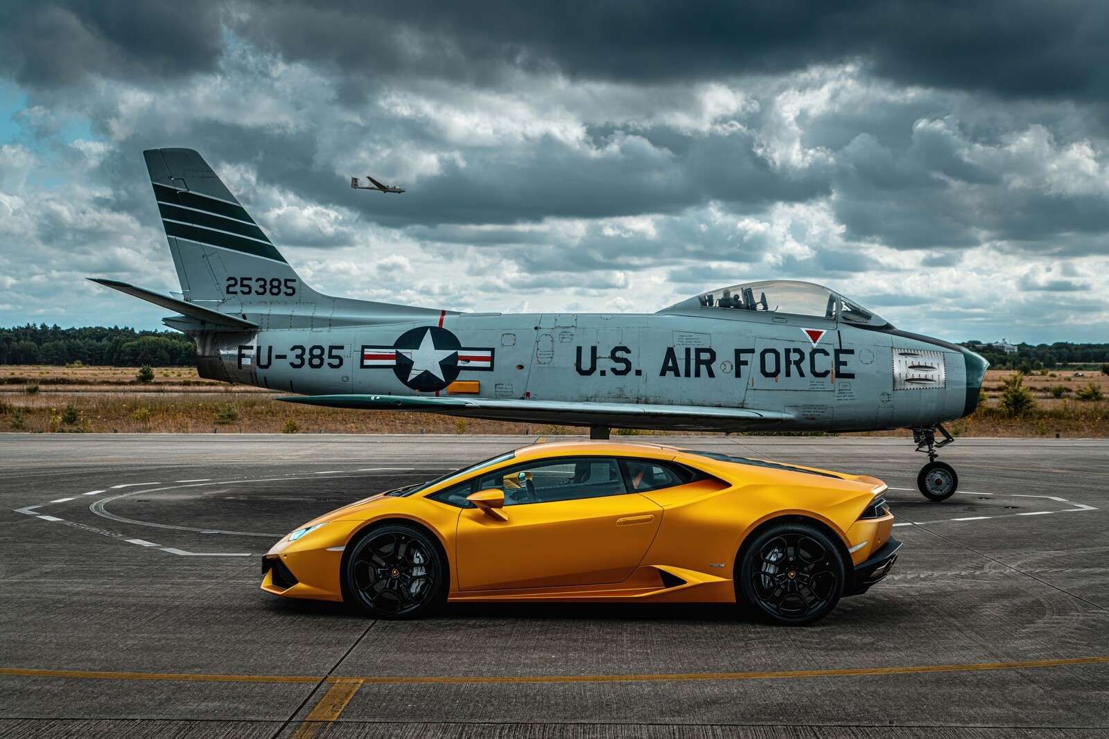 Speed on asphalt and air