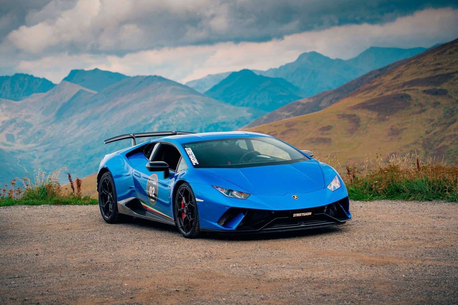 Lamborghini Huracán STO in the mountains