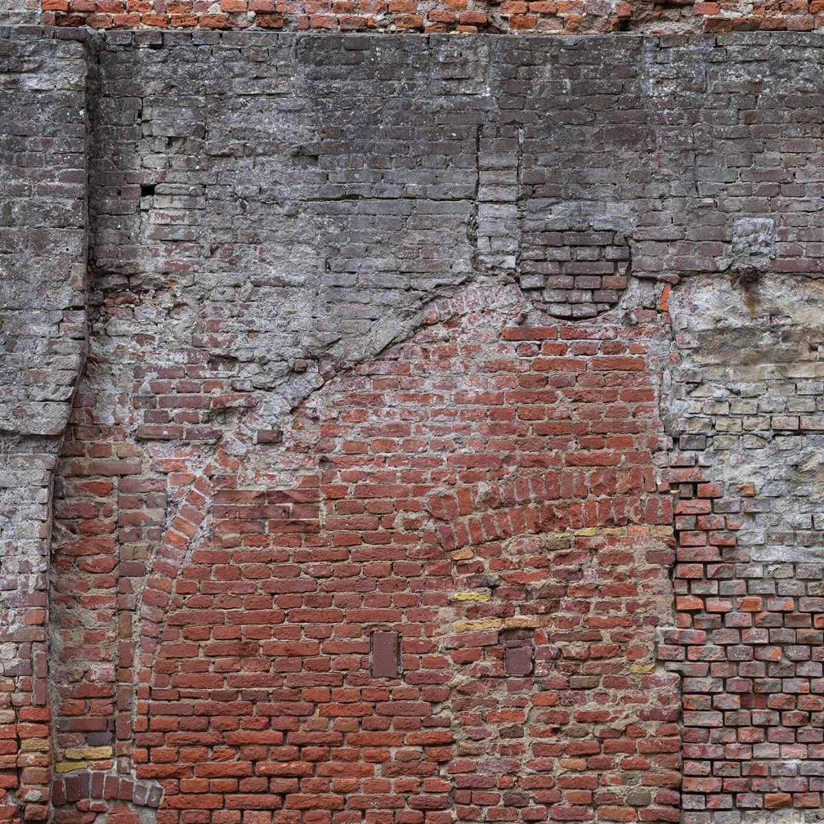 Oude herstelde stadsmuur