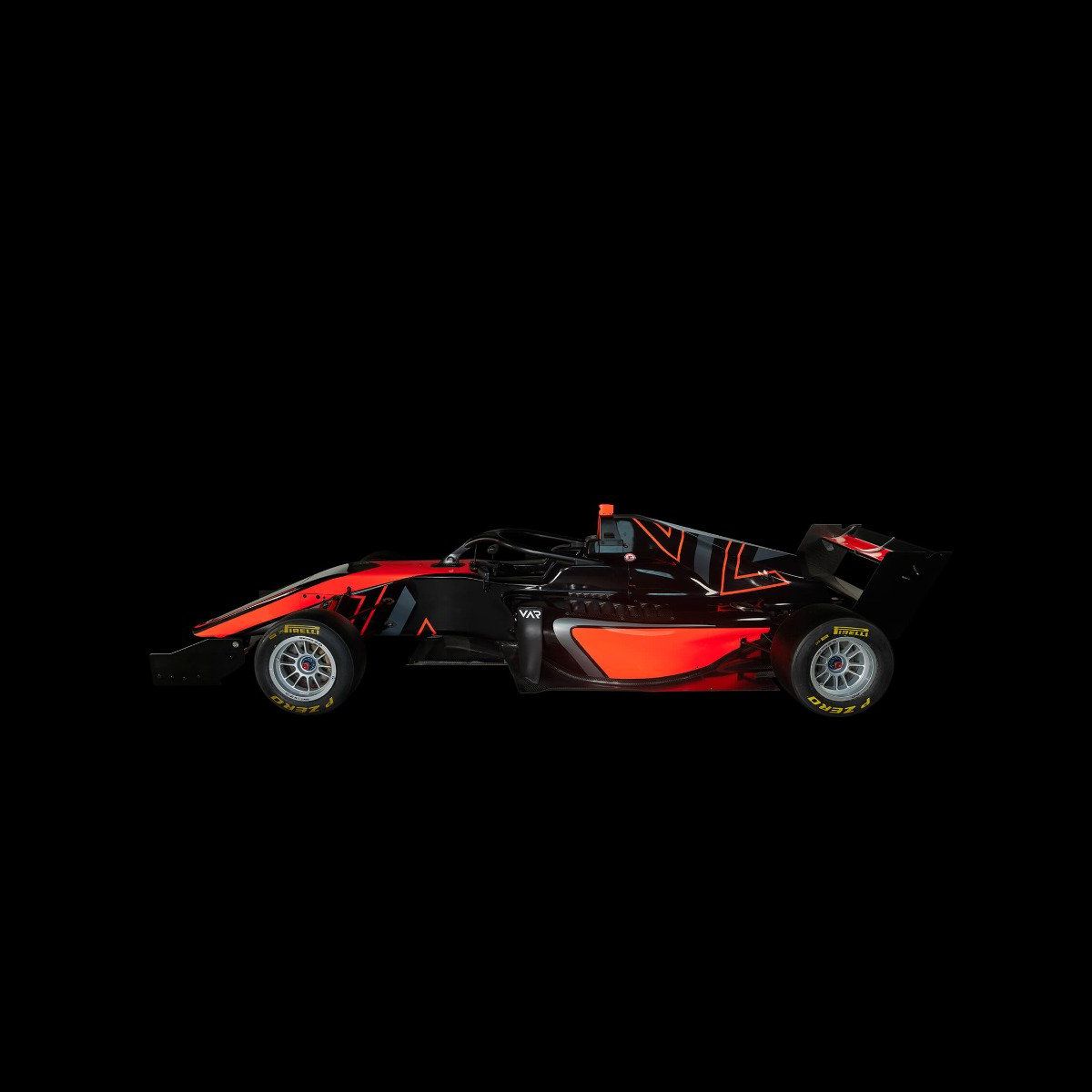 Formula 3 - Side view - dark