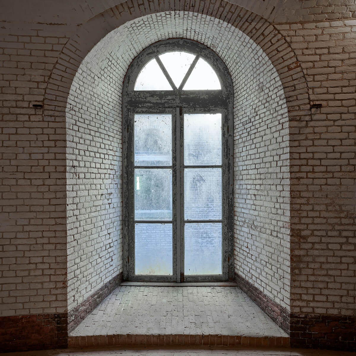 Fenêtre dans une alcôve