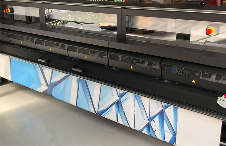 In-house production photo wallpaper We produce photo wallpaper by ourselves, 100% own production.