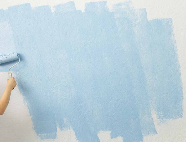 Painting wallpaper
