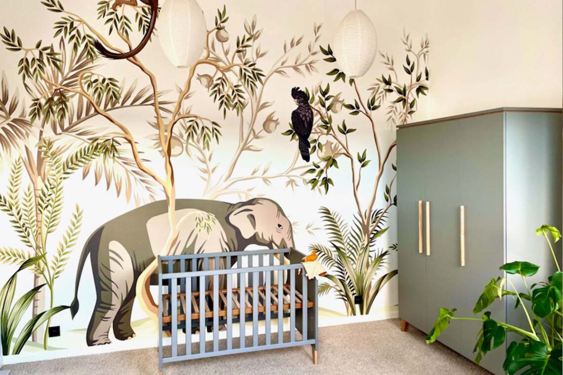 Useful tips for wallpaper in a small space